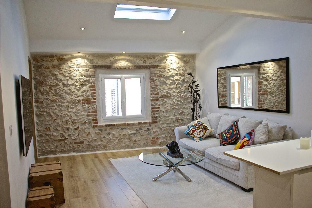 Duplex Fontaine - Appartement Duplex Coeur Vieil Antibes Old City Marche Provencal ภายนอก รูปภาพ